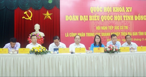 Đoàn đại biểu Quốc hội Đồng Nai tiếp xúc cử tri công nhân lao động