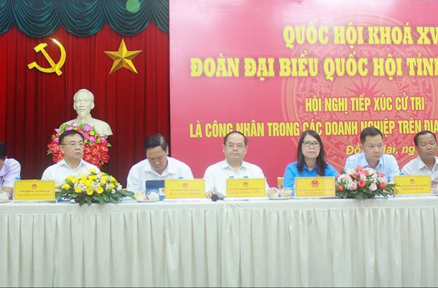 Đoàn đại biểu Quốc hội Đồng Nai tiếp xúc cử tri công nhân lao động