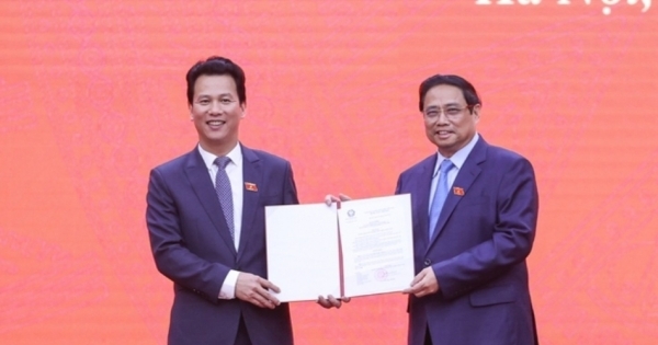 Thủ tướng Phạm Minh Chính trao quyết định bổ nhiệm Bộ trưởng Bộ Tài nguyên và Môi trường