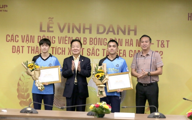 Tập đoàn T&amp;amp;T Group thưởng hơn 1 tỷ đồng cho kỳ tích bóng bàn Việt Nam tại SEA Games 32