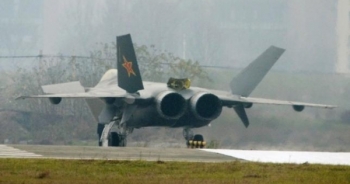 Trung Quốc chuẩn bị ra mắt chiến đấu cơ tàng hình J-20