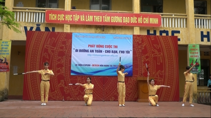 Trường THPT U&ocirc;ng B&iacute;, Quảng Ninh.