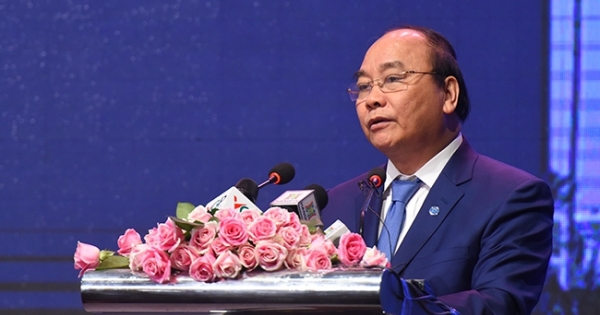 Thủ Tướng Nguyễn Xuân Phúc: "Coi phát triển doanh nghiệp là nhiệm vụ ưu tiên hàng đầu"
