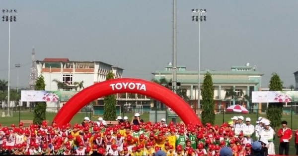 Khai mạc vòng sơ tuyển trại hè bóng đá thiếu niên Toyota 2016