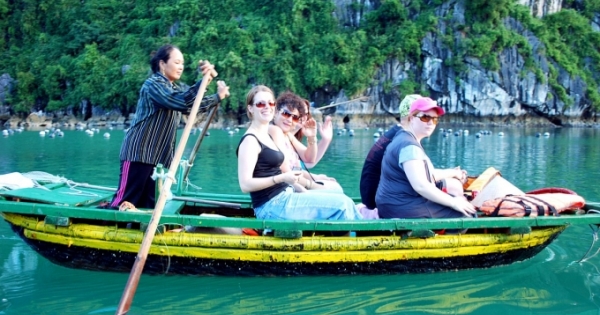 5 tháng đầu năm khách Du lịch tới Việt Nam tăng đột biến