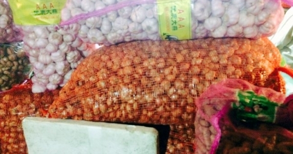 Ăn 280 tấn hành tỏi TQ mỗi ngày: Món ăn Việt gia vị Tàu