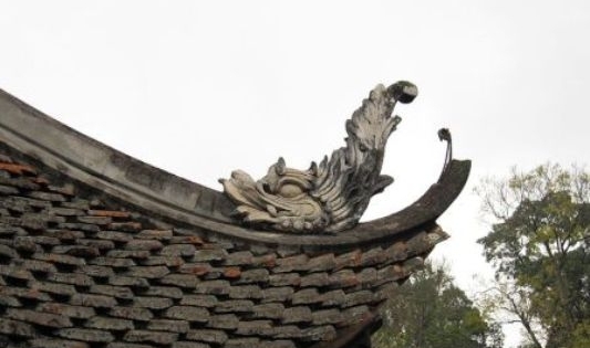Giải mã biểu tượng văn hóa phần 4: Hình ảnh linh thú trên đầu đao ở mái chùa có ý nghĩa gì?
