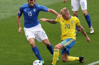Italia vs Thụy Điển: Vỡ òa phút cuối
