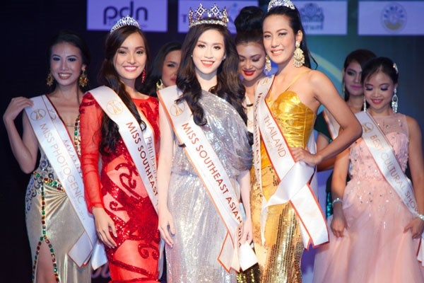 Thu Vũ đăng quang ng&ocirc;i vị Hoa hậu Đ&ocirc;ng Nam &Aacute; năm 2014 được tổ chức tại Th&aacute;i Lan.