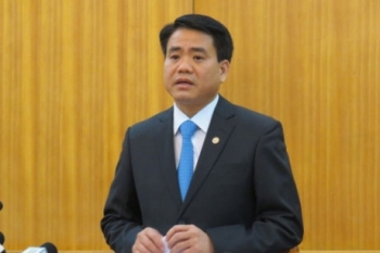 Cô giáo phản pháo việc đặc cách bị cảnh cáo, Chủ tịch Hà Nội nói gì?