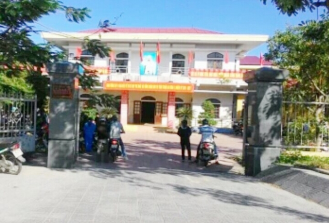 Trụ sở UBND thị trấn Thuận An, huyện Ph&uacute; Vang tỉnh Thừa Thi&ecirc;n - Huế nơi &ocirc;ng B&ocirc;n v&agrave; b&agrave; H l&agrave;m việc.