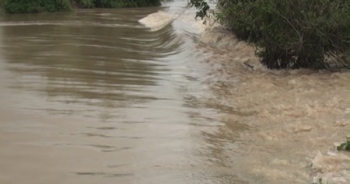 Chùm ảnh: Ngập lụt do áp thấp nhiệt đới tại Ea Súp, Đắk Lắk