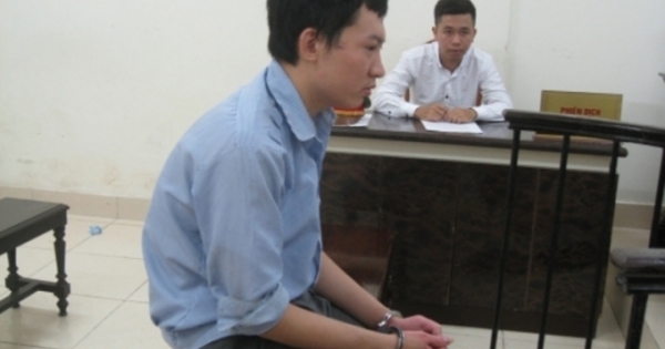 Xét xử thanh niên Trung Quốc liều mình... dùng búa cướp ngân hàng