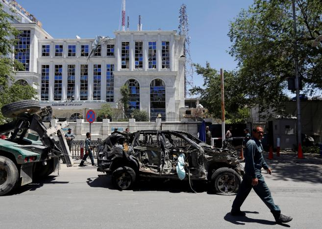 Khung cảnh hoang t&agrave;n, đổ n&aacute;t sau vụ đ&aacute;nh bom đẫm m&aacute;u tại Kabul