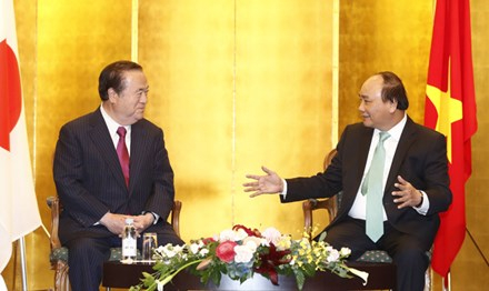 Thủ tướng Nguyễn Xu&acirc;n Ph&uacute;c tiếp &ocirc;ng Masaru Hashimoto - Thống đốc tỉnh Ibaraki. Ảnh: TTXVN.