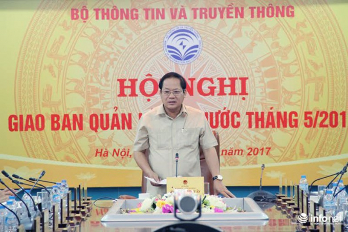 Ủy vi&ecirc;n Trung ương Đảng, Bộ trưởng Bộ TT&amp;amp;amp;TT Trương Minh Tuấn ph&aacute;t biểu chỉ đạo hội nghị.