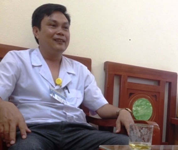 &Ocirc;ng Minh, Ph&oacute; GĐ bệnh viện huyện Thường Xu&acirc;n thừa nhận