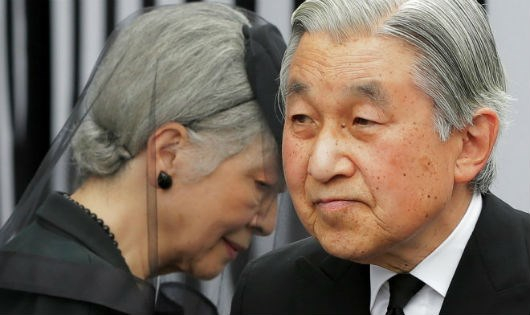 Nhật ho&agrave;ng Akihito v&agrave; Ho&agrave;ng hậu Michiko - Ảnh: Reuters