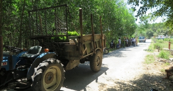 Quảng Ngãi: Tử vong vì ngã từ xe công nông xuống đất