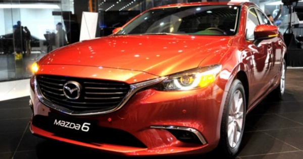 Mazda 6 giảm giá 2 lần/tháng, Camry xuống giá hơn 100 triệu