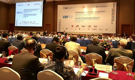 Ph&oacute; Thủ tướng cho biết, hiện Việt Nam đang tạo mọi điều kiện để khu vực đầu tư trong nước ph&aacute;t triển, trong đ&oacute; kinh tế tư nh&acirc;n l&agrave; một động lực quan trọng