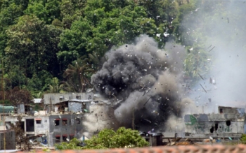 300 phiến quân thân IS ồ ạt tấn công trường học Philippines