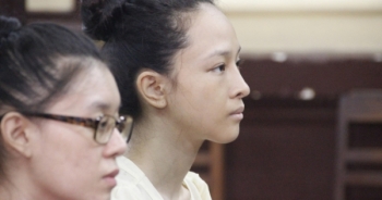 Hoa hậu Trương Hồ Phương Nga khá bình thản trong phiên xét xử