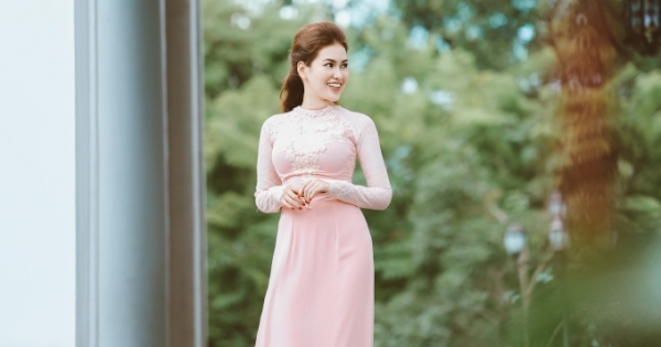 Ngẩn ngơ ngắm Hoa hậu Việt Nam Thế giới diện áo dài truyền thống