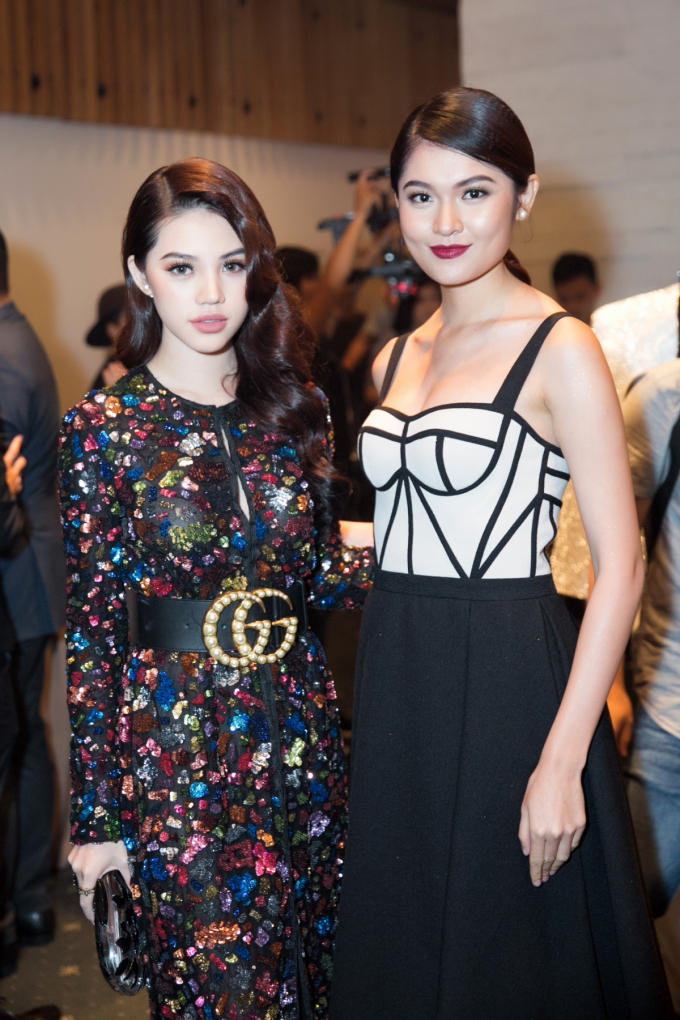 Hoa hậu Jolie Nguyễn đẹp cuốn h&uacute;t với đầm 5000 USD tr&ecirc;n thảm đỏ