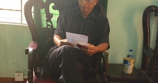 Chủ tịch Nguyễn Đức Chung chỉ đạo làm rõ việc phó Chủ tịch xã dùng bằng Đại học giả