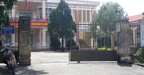 Kon Tum: Người dân tố chủ tịch xã  Kroong mua máy múc san ủi trái phép