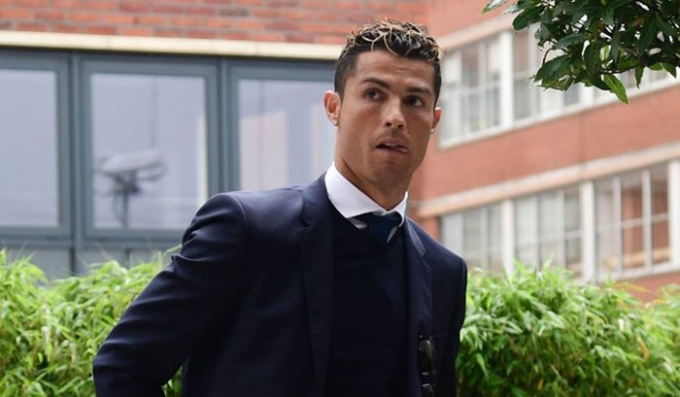 Ronaldo được cho l&agrave; sẽ trả 19 triệu euro để tho&aacute;t khỏi tội danh trốn thuế.
