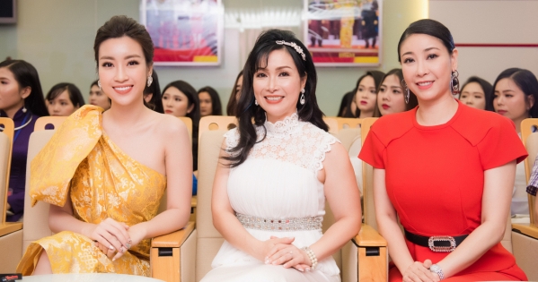 Hoa hậu Đỗ Mỹ Linh "đọ sắc" cùng các nàng hậu đàn chị tại Sơ khảo Khu vực phía Nam Hoa hậu Việt Nam