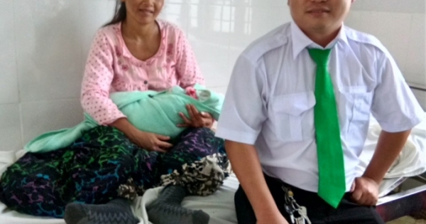 Đăk Nông: Sinh con trong taxi trên đường đến bệnh viện