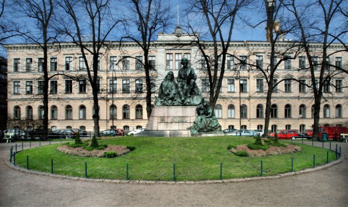 Trường THPT Ressu ở Helsinki, trường nổi tiếng nhất Phần Lan.