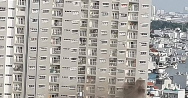 Cháy chung cư I-home cao 15 tầng, cư dân hốt hoảng bỏ chạy