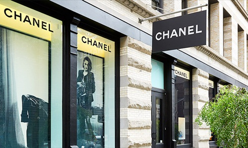 Chanel thu về gần 10 tỷ USD năm ngo&aacute;i.