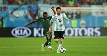 Argentina 2-1 Nigeria: Messi mở tỉ số, Rojo làm sống lại giấc mơ