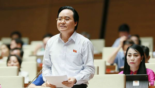 Bộ trưởng Phùng Xuân Nhạ nhận trách nhiệm vụ gian lận thi cử năm 2018