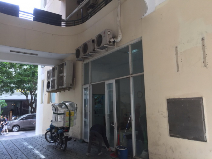 Một phần diện tích sử dụng chung tại tầng trệt lô C Chung cư Khánh Hội 2 được chủ đầu tư cho thuê làm kho lạnh chứa hàng.