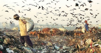 Núi rác ở thành phố ô nhiễm nhất thế giới cao 65m, rộng bằng 40 sân bóng
