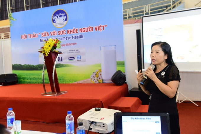 PGS. TS. BS Lê Bạch Mai chia sẻ tại hội thảo “Sữa vì sức khỏe người Việt” ngày 30/5.
