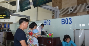 Lần đầu tiên tại Việt nam mở quầy làm thủ tục hàng không cho gia đình có người cao tuổi và trẻ nhỏ