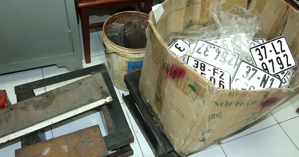 Đánh sập đường dây buôn lậu xe sang từ Lào về Việt Nam