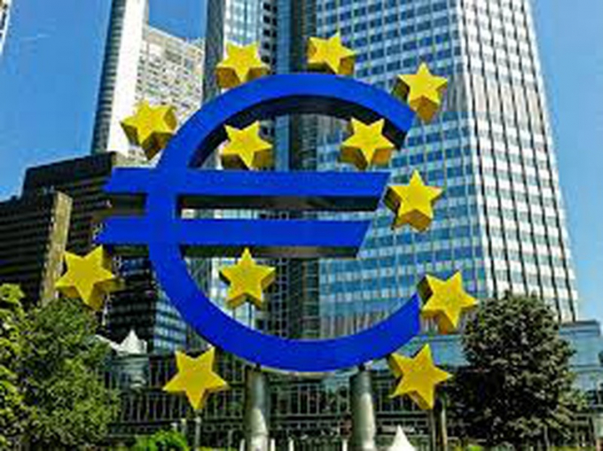 Gói hỗ trợ 750 tỷ Euro khiến EU nợ nần, nội bộ EU thêm rạn nứt.