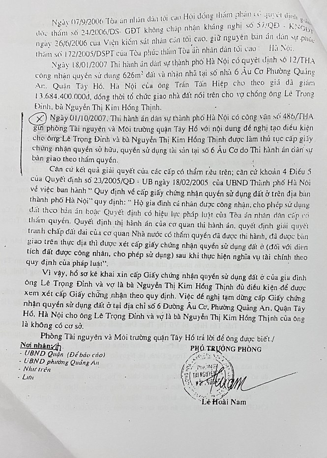 Văn bản trả lời ông Trần Tấn Hiệp của Phòng Tài nguyên và Môi trường quận Tây Hồ cho rằng đề nghị tạm dừng cấp sổ đỏ cho ông Đỉnh bà Thịnh là không có cơ sở.
