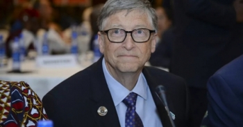 Bill Gates phủ định “thuyết âm mưu” gắn chip cho con người để chữa Covid-19