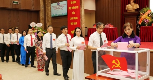 Đồng chí Trần Anh Tuấn làm Bí thư Đảng ủy cơ quan Văn phòng Thành ủy Hà Nội