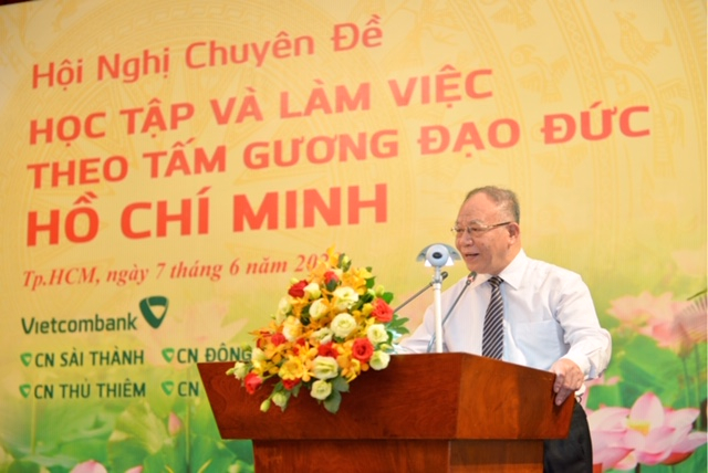 Tại Hội nghị, GS.TS Hoàng Chí Bảo đã kể những câu chuyện xúc động về Bác.