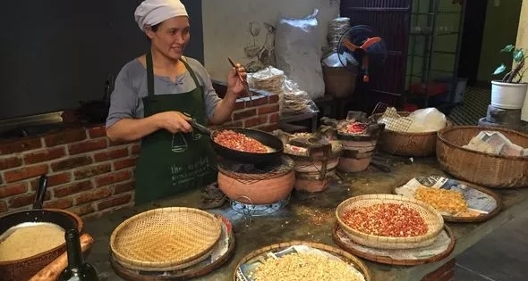Báo Anh: Việt Nam mỹ lệ, ẩm thực đỉnh cao